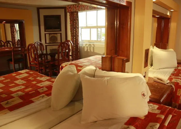 Hotel Mina 3*